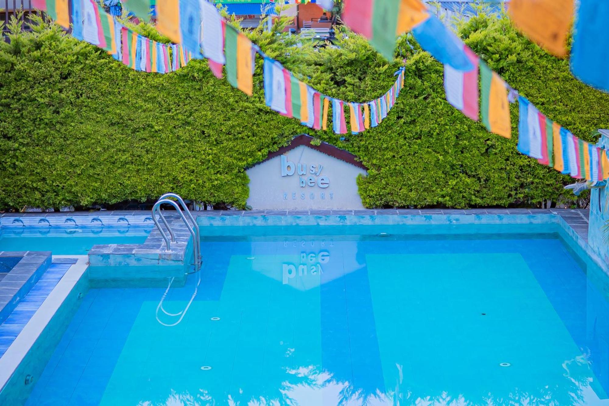 Busy Bee Resort, Похара Екстериор снимка