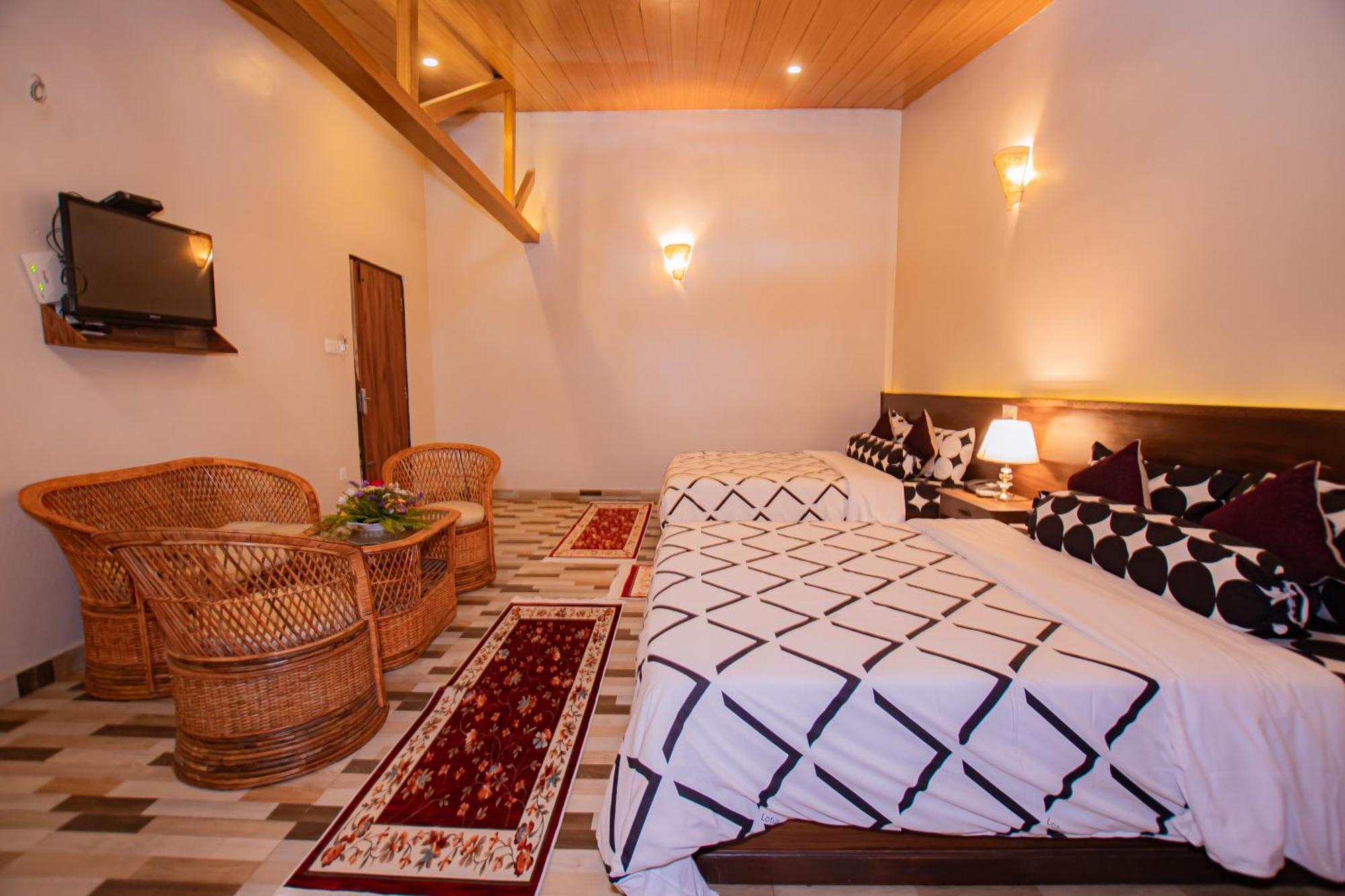 Busy Bee Resort, Похара Екстериор снимка